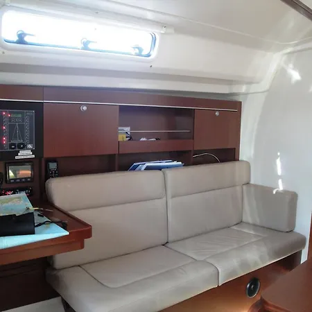 Sailboat Azores - Pagode ספינת מלון